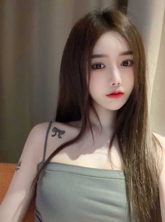 金水区好评小婊妹   你想要的服务她都有